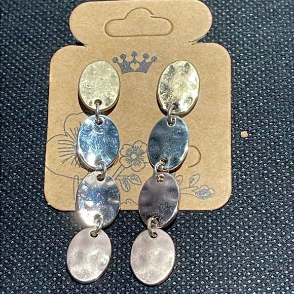 Dangling earrings - Picture 2 of 5